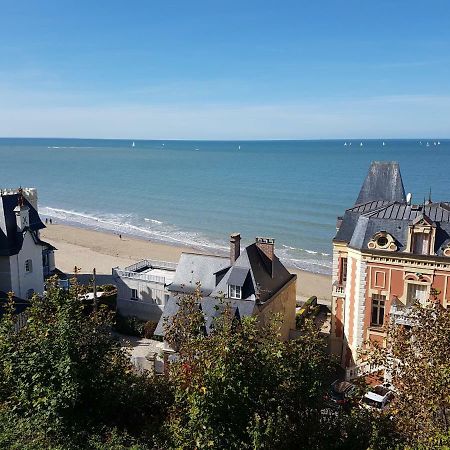 Duplex 50 M2 Au Pied Des Planches Apartment Trouville-sur-Mer Luaran gambar