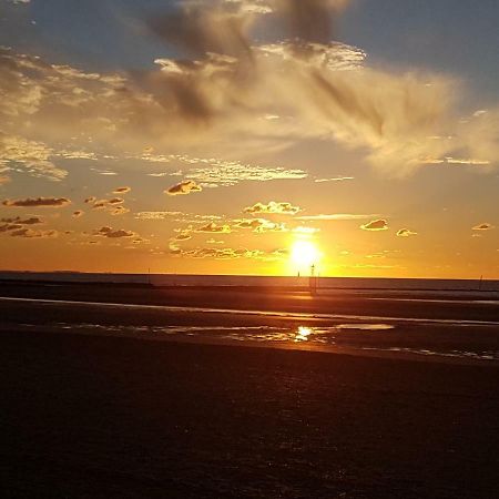 Duplex 50 M2 Au Pied Des Planches Apartment Trouville-sur-Mer Luaran gambar