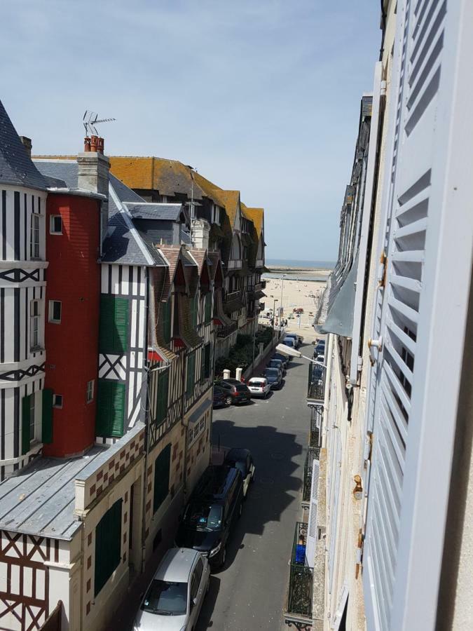 Duplex 50 M2 Au Pied Des Planches Apartment Trouville-sur-Mer Luaran gambar
